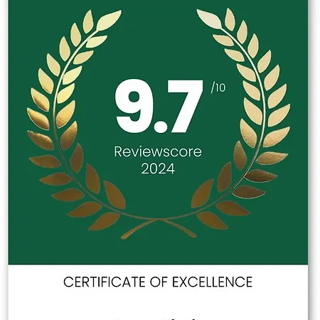 Casa Giulia 奥斯图尼